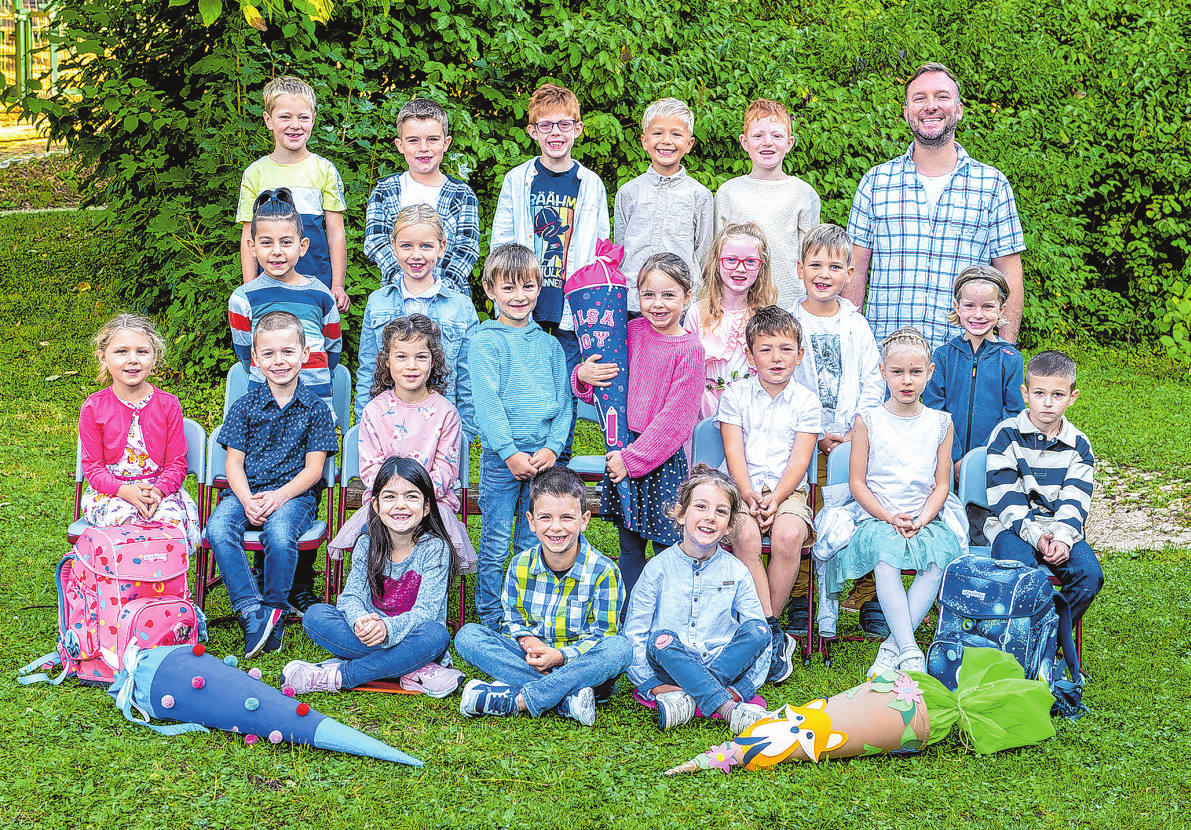 Grundschule Untermünkheim, Klasse 1b Klassenlehrer: Christoph van de Moosdijk Foto: Ulmer Fotografie