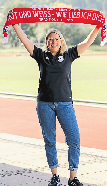 Die Regentin ist großer Fan der Sportgemeinschaft Schlüchtern. Foto: Jessica Elm Fotografie