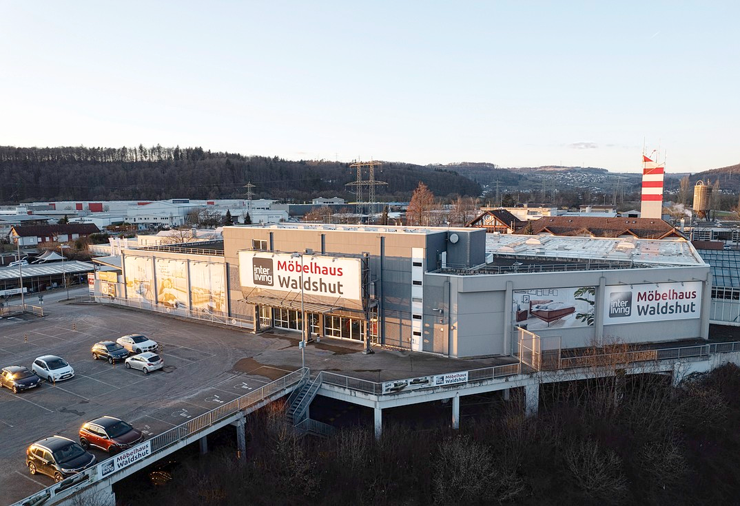 Und seit 2024 ist das Interliving Möbelhaus Waldshut am Start.