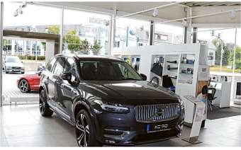 Im Autohaus Krause gerade besonders günstig erhältlich: Der Volvo XC90 als Verbrenner.