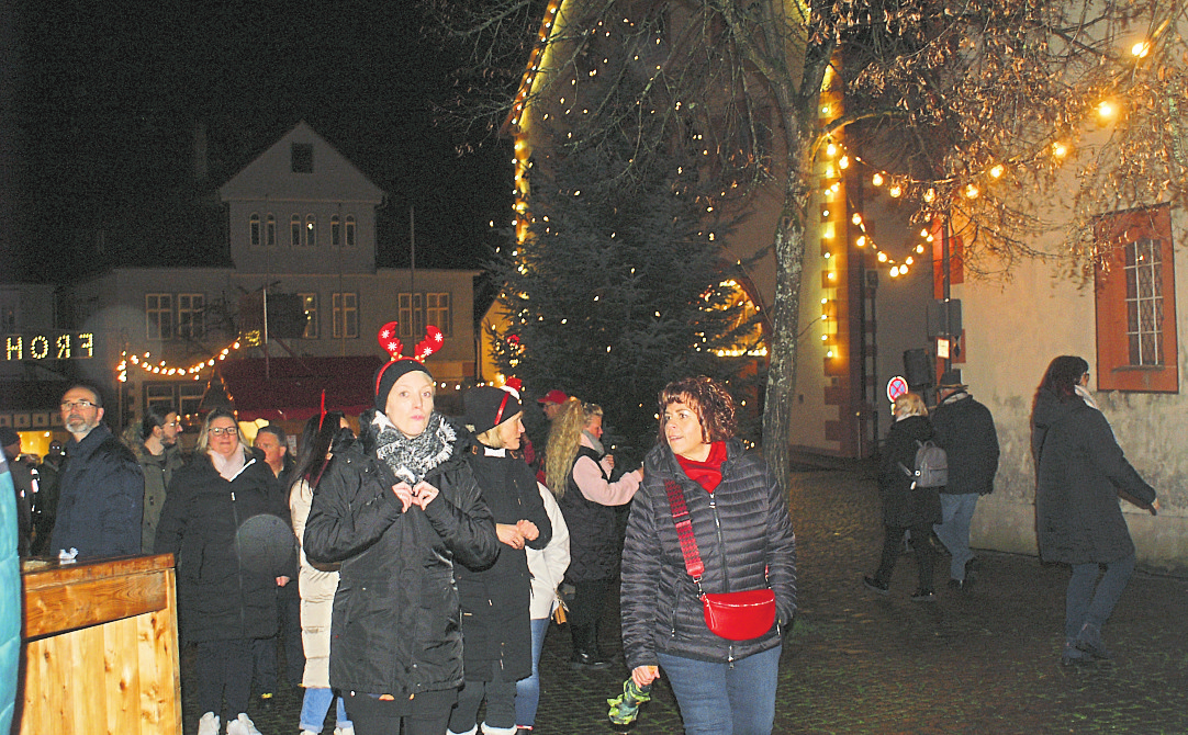 Zum Weihnachtsmarkt am ersten Advent erwartet die Stadt Steinau viele Besucher aus der Region und darüber hinaus. Foto: Archiv