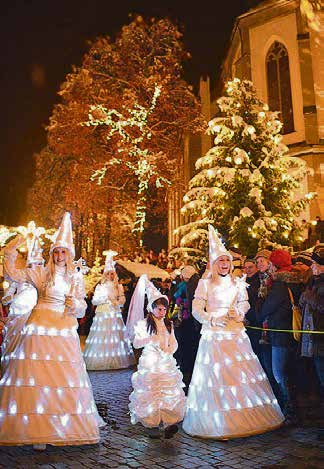 Weihnachts-  und Märchenumzug am Fr. 29. November, um 18.30 Uhr, So. 1., Fr. 13. und So. 15. Dezember, jeweils um 18.00 Uhr