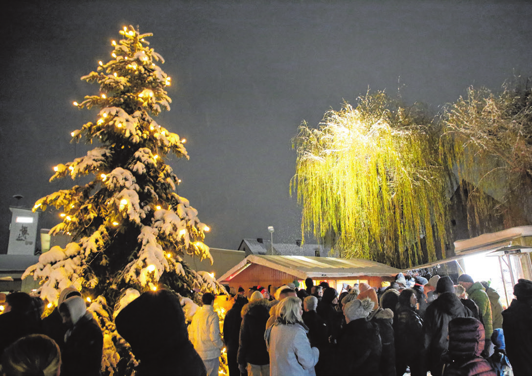 Für beste Stimmung und Genuss ist in Burgoberbach auch heuer gesorgt. Fotos: Alexander Biernoth