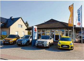 Das Kiekebuscher Suzuki-Autohaus fügt sich optisch in das Ortsbild ein.