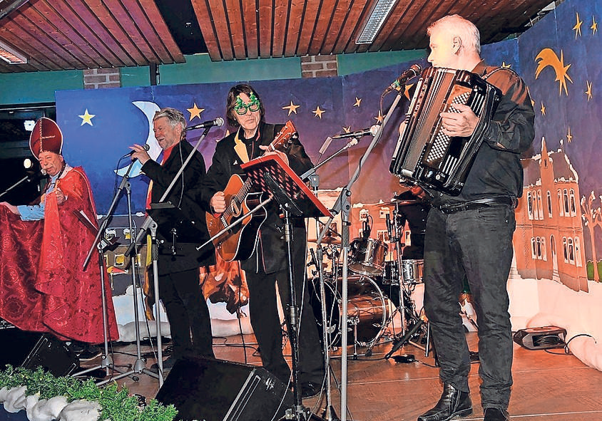 Die Gala-Band mit Karl Scheider, Hanno Dahmen, Stephan von den Driesch und Frank Geilen. FOTO: ANDREAS RÜBEN