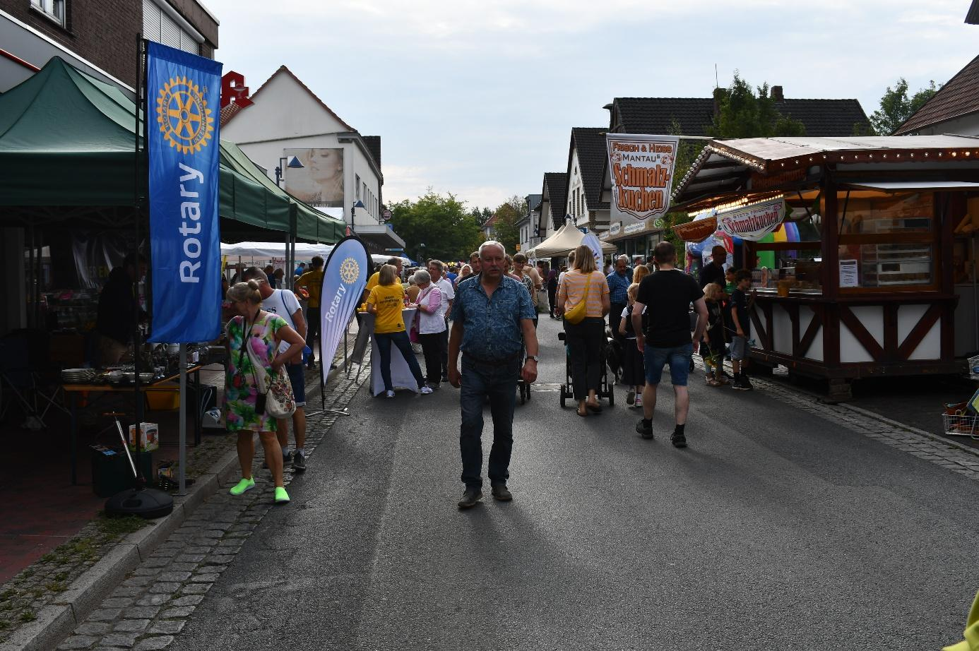 Neben einem bunten Programm gibt es auch jede Menge Leckereien auf dem Huder Bürgerfest. BILD: Veranstalter