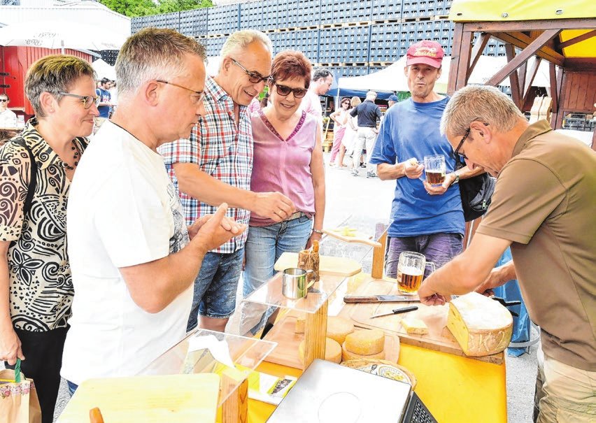 Viele Festbesucher nutzten in den vergangenen Jahren die Gelegenheit, sich über regionale Produkte zu informieren.