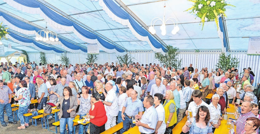 Ein volles Festzelt wünschen sich die Organisatoren und Helfer beim Ehinger Sommerund Kinderfest.