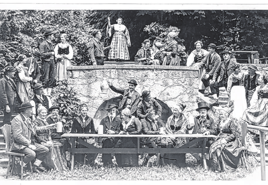 Erste Aufführung 1922 auf der Freilichtbühne in Mondsee - Jedermann: Josef Bunk Fotos: Privat