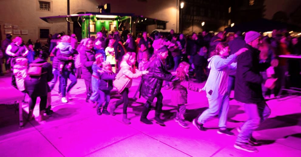Auch Polonäsen gehören bei der Après-Ski-Party in Neuenstadt ganz einfach dazu. <br/><br/>