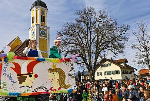 Buntes Treiben beim traditionellen Faschingsumzug. Foto: Harald Langer