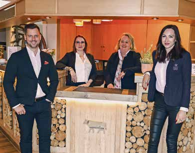 Geschäftsführer Patrick Herling, stellv. Hoteldirektorin Carmen Thiele, Hoteldirektorin Annette Mayer und Maria Boldt. Foto: Mattli Adelgoẞ