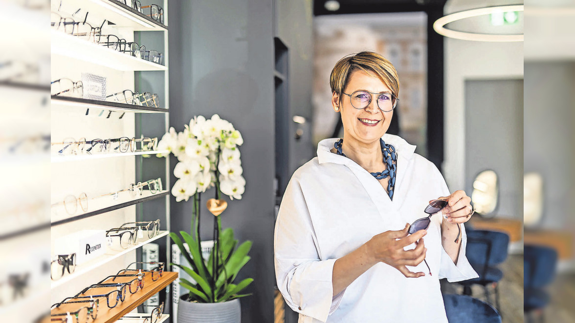 Bestes Sehen mit maßgeschneiderten Brillen im neu eröffneten Brillengeschäft meerBLICK OPTIK in Laatzen