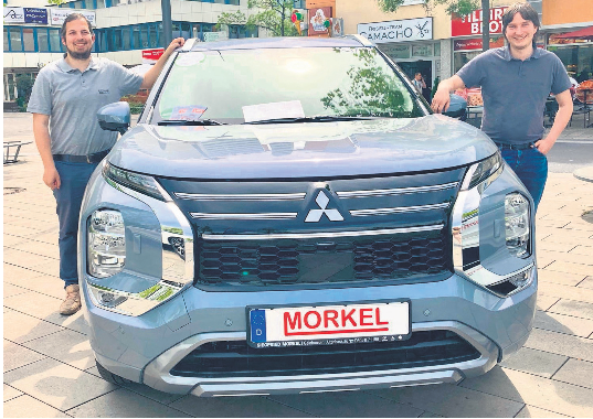 Der Mitsubishi Outlander beim Autohaus Morkel punktet als Plug-in-Hybrid mit 86 Kilometern rein elektrischer Reichweite.