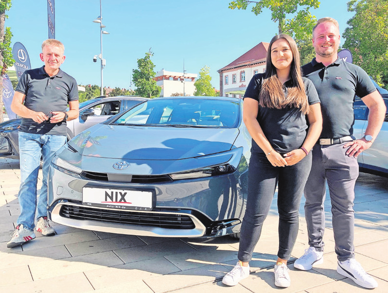 Emissionsarmes Fahrvergnügen: Der neue Toyota Prius Plug-in beim Autohaus Nix.