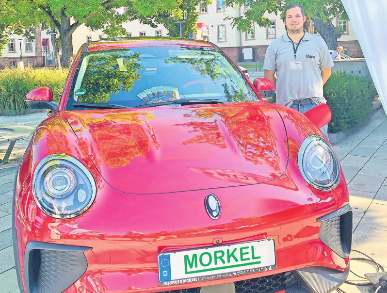 Tolles Design: Das Autohaus Morkel präsentiert den Ora „Funky Cat“.