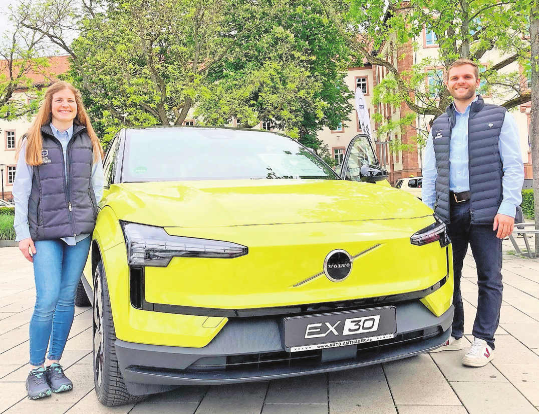Vollelektrisch in ansprechendem Design präsentiert sich der Volvo EX 30 beim Autohaus Amthauer.