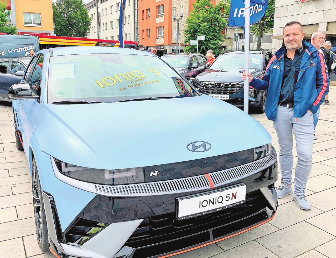 Leistungsstarkes Elektrofahrzeug, das alle Blicke auf sich zieht: Der Hyundai Ioniq 5 N Performance beim Autohaus am Hafen.