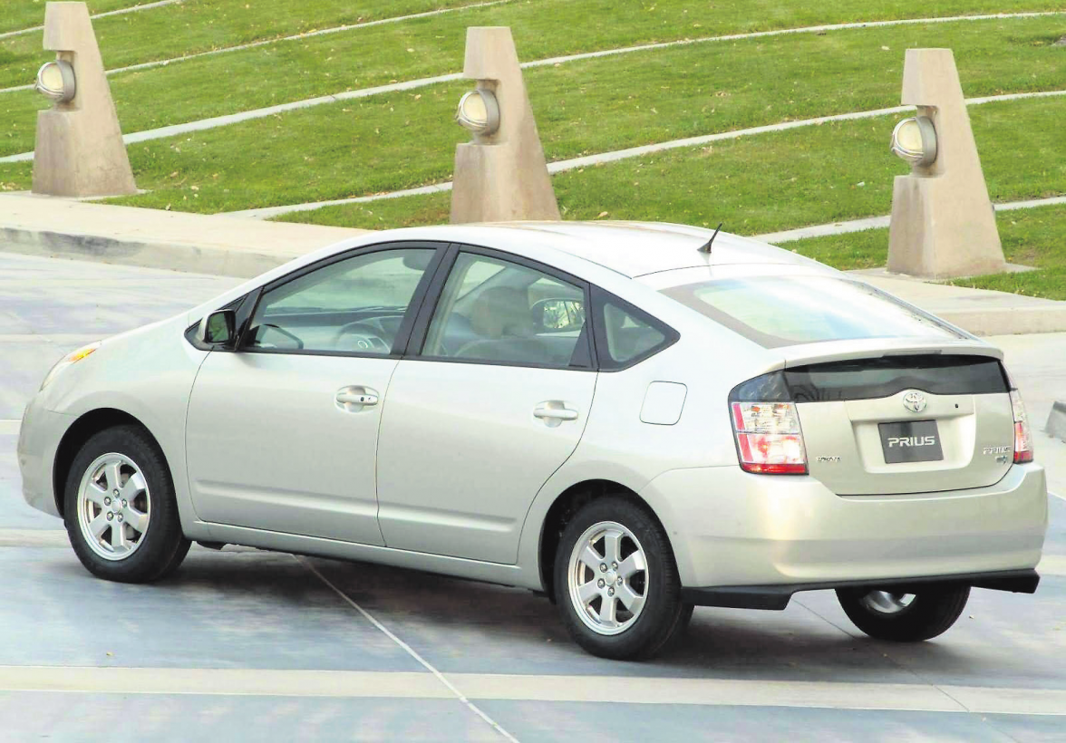 Der Hybrid-Pionier: Toyota Prius von 2004 mit Vollhybrid-Antrieb. Bild: Toyota