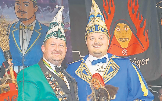 Der aktuelle Schmellenprinz Alexander I. (Hoffmann) mit TCV-Präsident Marcel Wild (links). FOTO: TCV