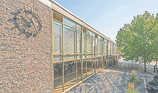 50er-Jahre-Architektur vom Feinsten: der Pforzheimer Bahnhof.