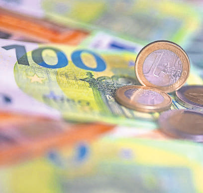 Kleine und große Aspekte entscheiden über eine gelungene Finanzierung beim Erwerb einer Immobilie. FOTO: MONIKA SKOLIMOWSKA/DPA