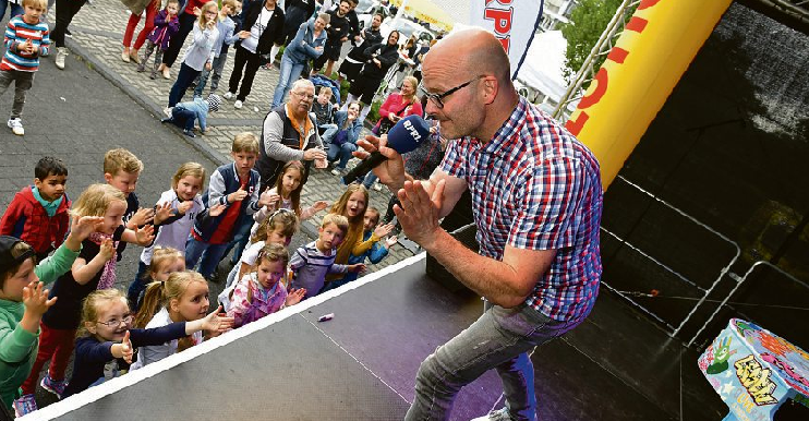 Oli Mager begeisterte schon im Jahr 2018 die jungen Besucher des GlüXfests.