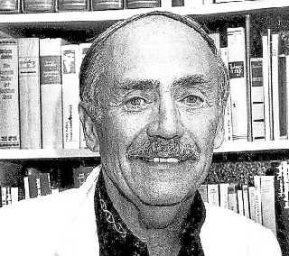 Prägte den Öffentlichen Anzeiger wie kein anderer: der 2017 verstorbene Altverleger Carl Ferdinand Harrach, der noch bis zu seinem Tod als Mitherausgeber zeichnete.