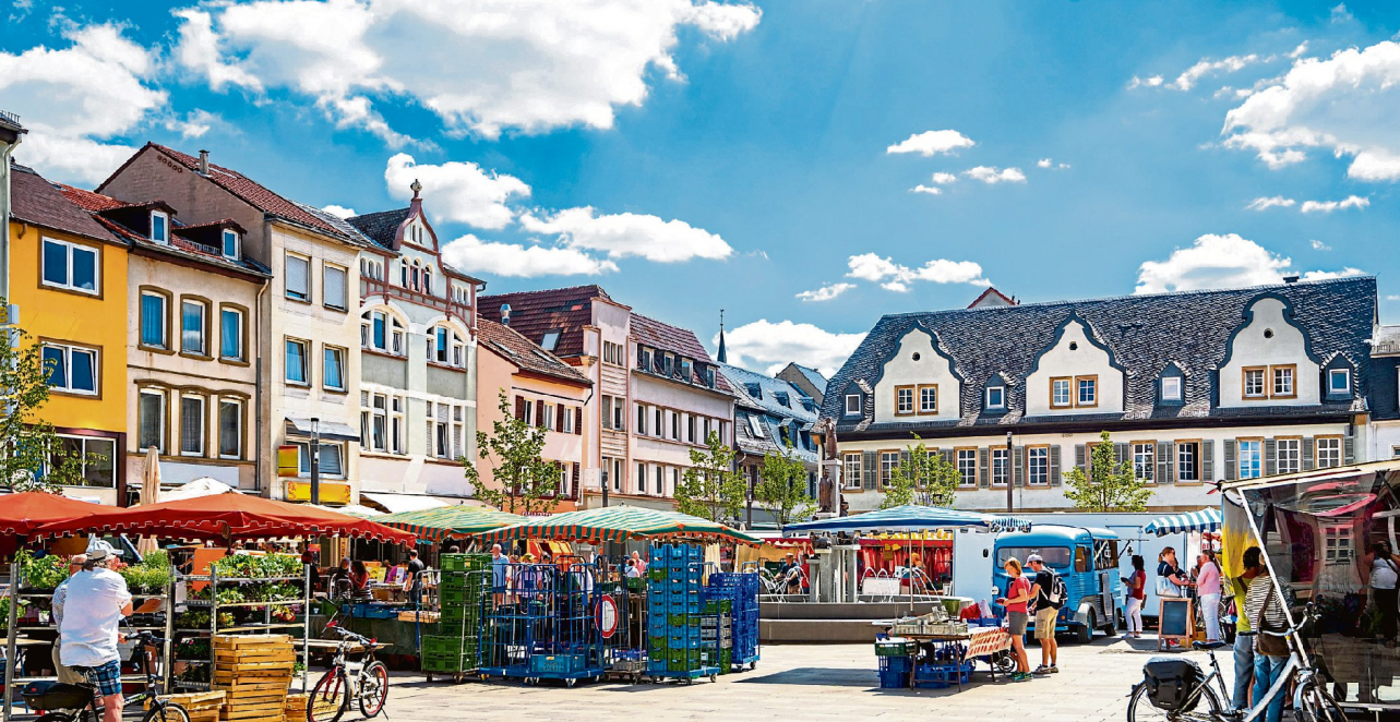 Der Kornmarkt in Bad Kreuznach. Foto: Sina Ettmer - stock.adobe.com