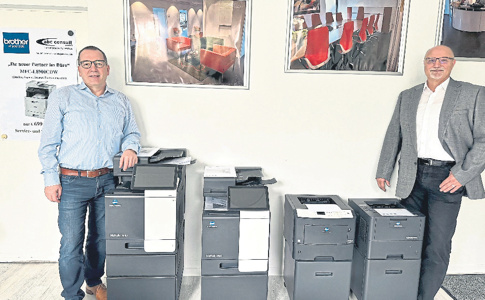 1999 fiel der Startschuss für die abc consult GmbH. Seit mittlerweile 25 Jahren führen Jaro Andrejevic (rechts im Bild) und Marcel Glänzel das Systemhaus mit Sitz in Bad Kreuznach. Foto: Susanne Hoffmann