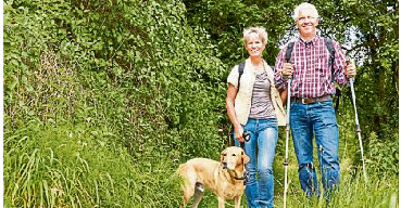 Beim Wandern verbessert sich die körperliche Fitness, während gesundheitliche Beschwerden gelindert werden können. Foto: stylephotographs/123rf/Seni