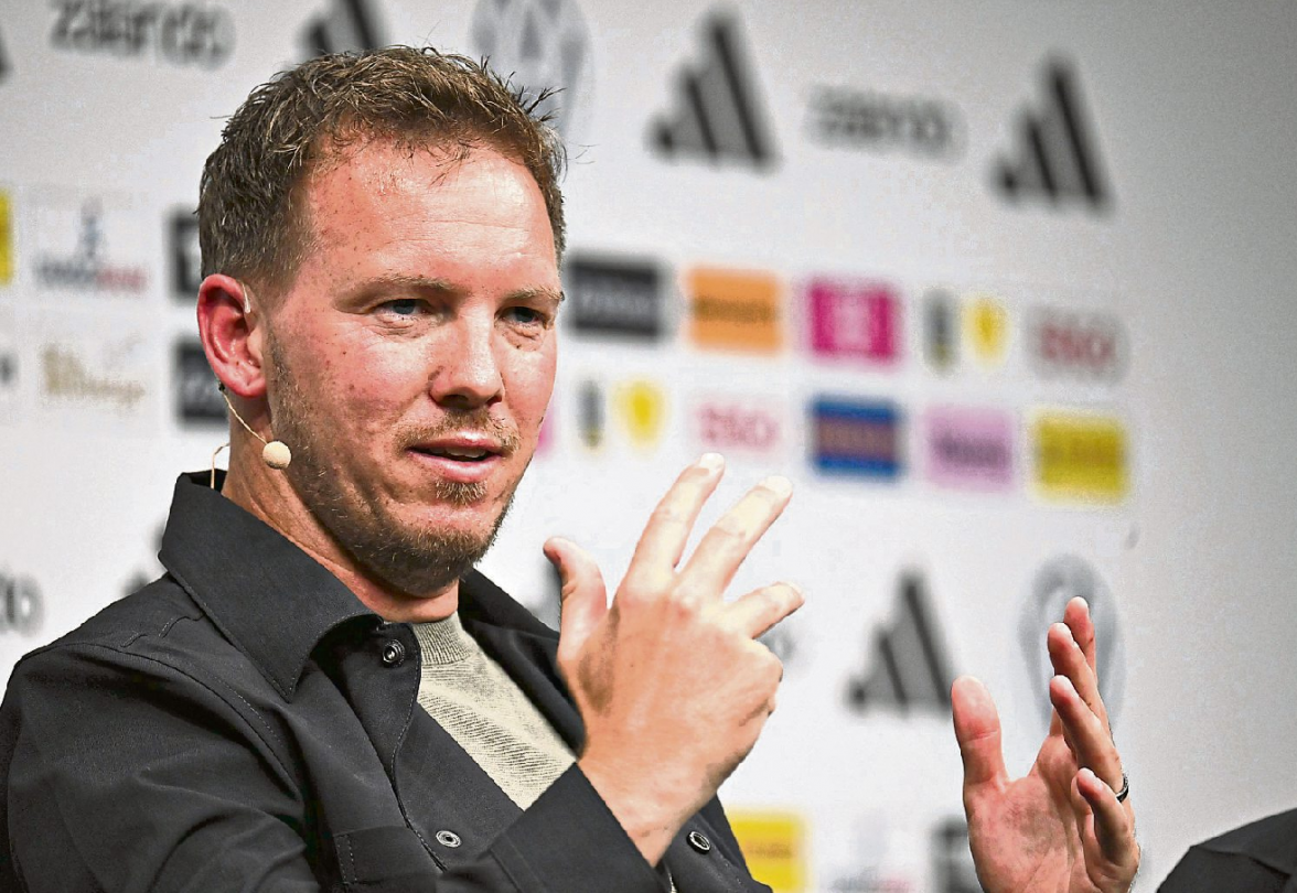 Bundestrainer Julian Nagelsmann erklärt seine Pläne: Bei der WM 2026 soll er die deutsche Nationalmannschaft wieder zu alter Turnierstärke führen. Foto: dpa