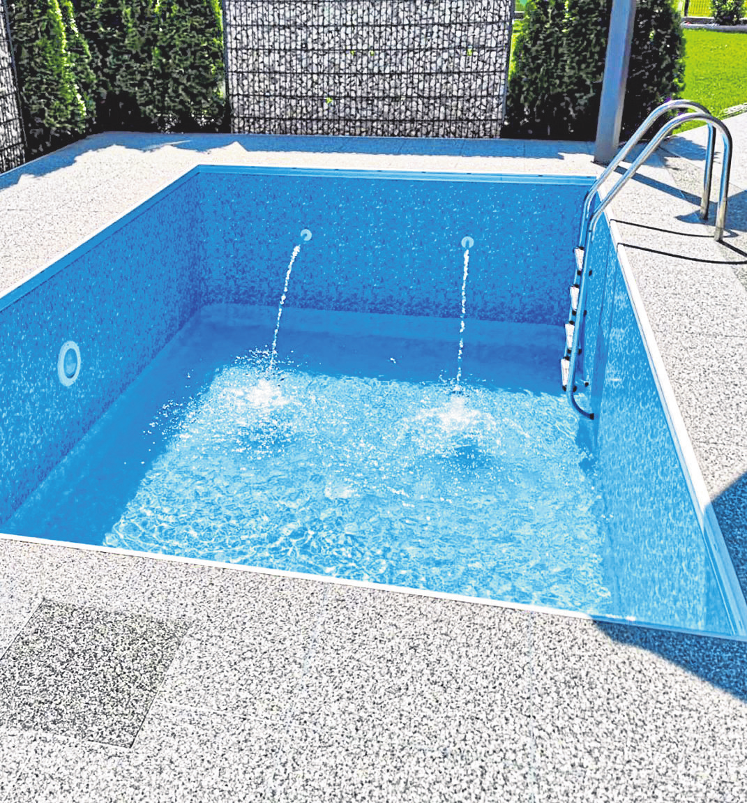 Auch als rutschsichere und langlebige Umrandung von Pools sind die Natursteinteppiche gut geeignet.