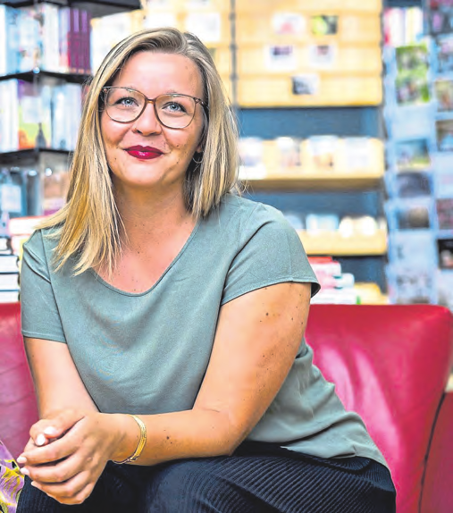 Miriam Schuff legt als Citymanagerin viel Wert auf Kommunikation und aufs Netzwerken. Sie ist Ansprechpartnerin für jeden, dem die Innenstadt am Herzen liegt und versucht, die passenden Akteure zusammenzubringen und Aktionen anzustoßen und hilft, sie mit umzusetzen. Fotos: Koblenz-Stadtmarketing GmbH