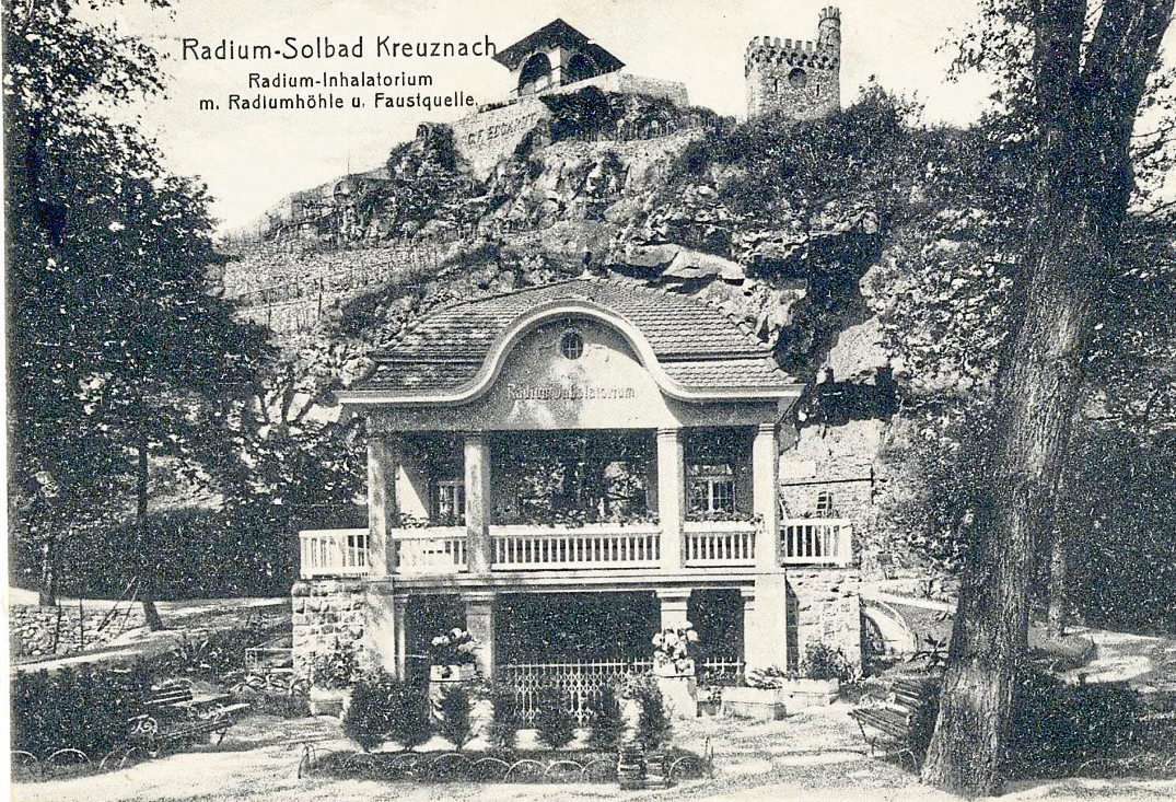 Das Radium-Inhalatorium mit Radiumhöhle und Faustquelle in Kreuznach in 1912. Foto: Stadtarchiv Bad Kreuznach