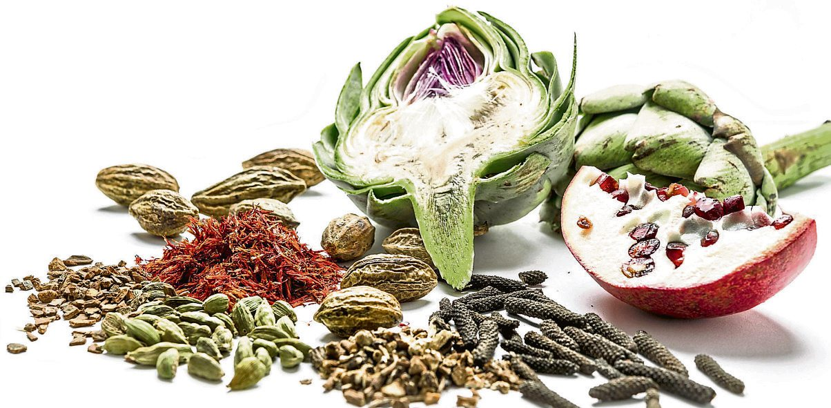 Stoffwechselturbo: Bitterstoffe etwa aus Artischocken, Rucola oder Granatapfel regen die Gallentätigkeit an. Foto: djd/PADMA/Hans Schubert