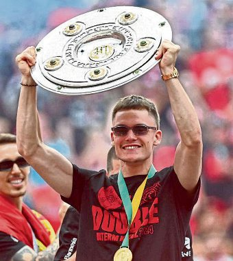 Shootingstar Florian Wirtz peilt nach dem Gewinn der Deutschen Meisterschaft und dem Pokalsieg mit Bayer Leverkusen nun den nächsten Coup mit der Nationalmannschaft an. Foto: dpa