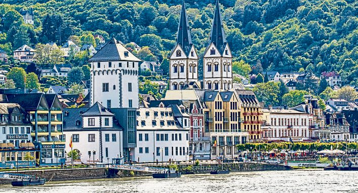 In der Kurfürstlichen Burg Boppard entsteht eine Erlebnisbibliothek mit erweiterten und flexibleren Öffnungszeiten, Lesecafés, Lern- und Spielangeboten und verschiedenen Veranstaltungsformaten. Finanziert durch eine LEADER-Förderung der LAG Welterbe Oberes Mittelrheintal soll sich die Bibliothek zu einem lebendigen Ort entwickeln, an dem sich Bürgerinnen und Bürger außerhalb der eigenen vier Wände treffen und soziale Bindungen knüpfen können. Foto: Friedrich Gier - Romantischer Rhein Tourismus GmbH