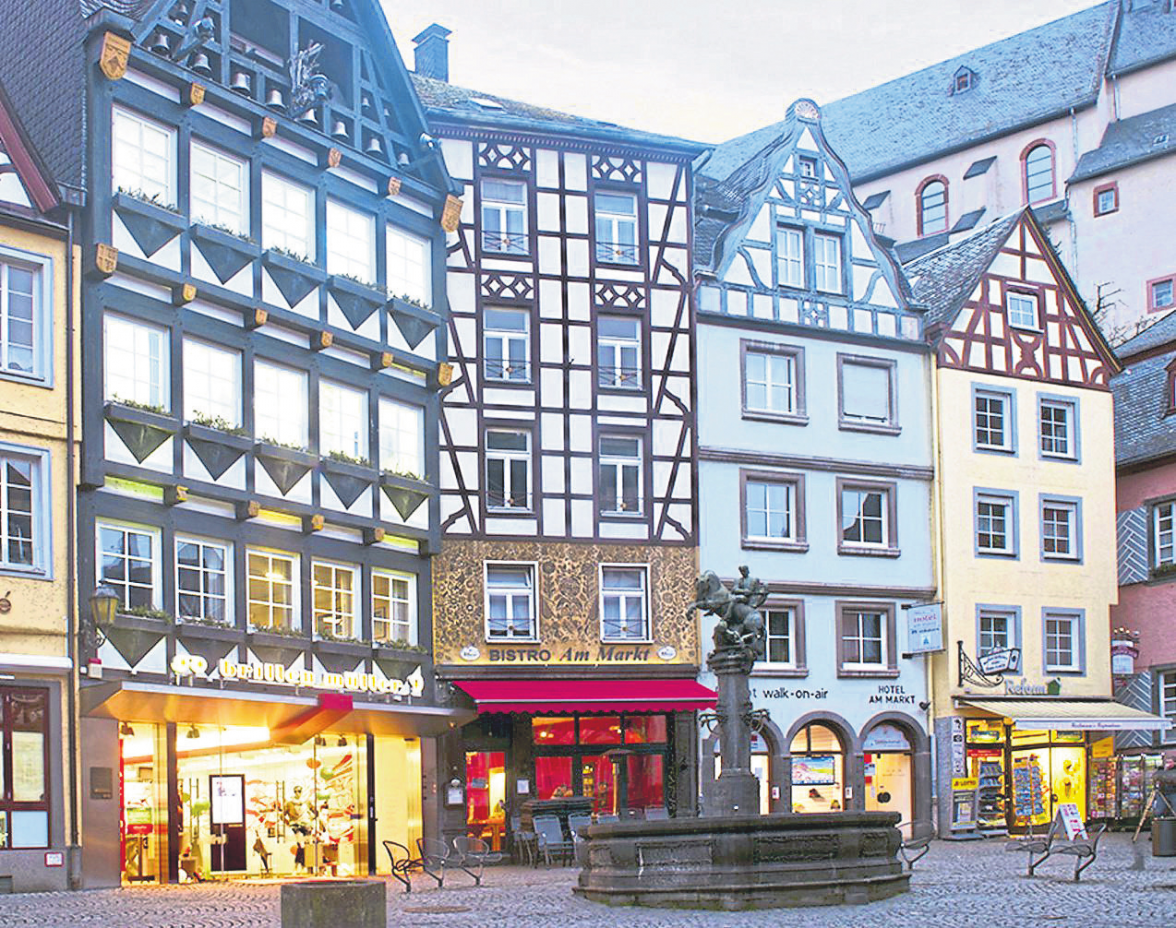 Die Filiale von Brillen Müller in Cochem am Markt 12. Fotos: Brillen Müller