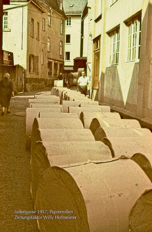 Judengasse 1957, Papierrollen Zeitungsfaktor Willy Hofmeister