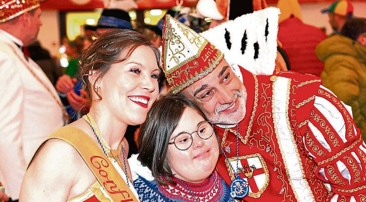 Confluentia Kim und Prinz Lars bei der AKK-Sitzung für Menschen mit Handicap.
