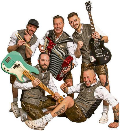 Die fünfköpfige Band Bayernmän bringt mit geballter Bühnenroutine und Partysound das Festzelt zum Beben - von Volksmusik bis Charts. Foto: Bayernmän