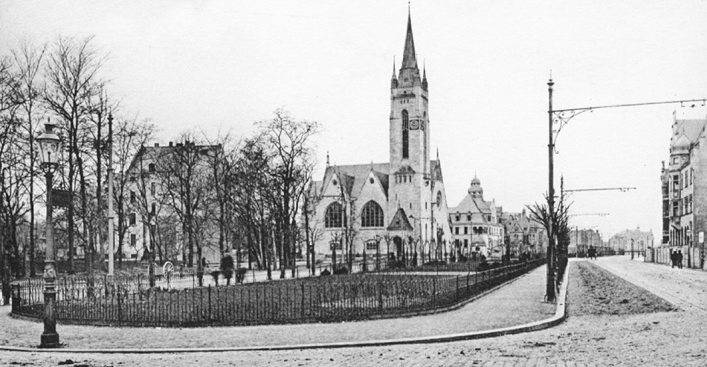 Der auf der linken Seite noch nicht bebaute Kaiser-Wilhelm-Ring in Koblenz im Jahr 1905: ab 1924 entsteht dort als Nummer 33 die Kammerzentrale.