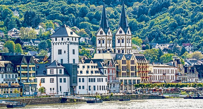 In der Kurfürstlichen Burg Boppard entsteht eine Erlebnisbibliothek mit erweiterten und flexibleren Öffnungszeiten, Lesecafés, Lern- und Spielangeboten und verschiedenen Veranstaltungsformaten. Finanziert durch eine LEADER-Förderung durch die LAG Welterbe Oberes Mittelrheintal soll sich die Bibliothek zu einem lebendigen Ort entwickeln, an dem Bürgerinnen und Bürger außerhalb ihres eigenen Zuhauses zusammenkommen und soziale Bindungen knüpfen können. Foto: Friedrich Gier - Romantischer Rhein Tourismus GmbH