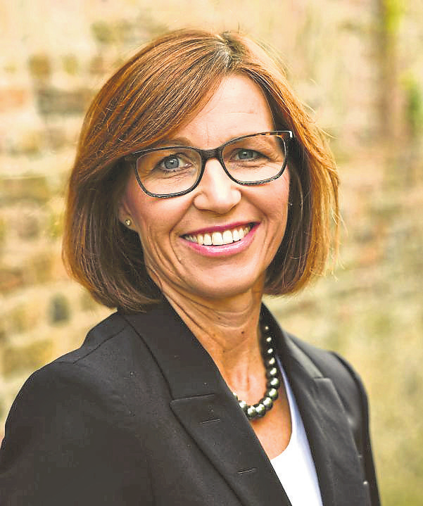 Dr. Rita Hermann ist Oecotrophologin. Sie beschäftigt sich seit vielen Jahren mit Themen rund um Lebensmittel und Ernährung in Prävention und Therapie. Ein Schwerpunktthema ist die Osteoporose. Foto: Lars Bergengruen