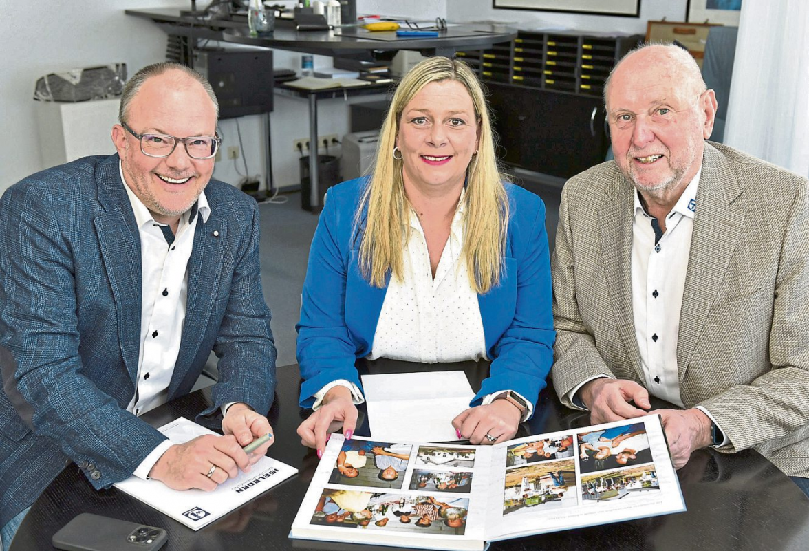 Arbeiten gut zusammen: Geschäftsführer Christian Hamburger mit Julia und Peter Iselborn, die ihr Wissen und ihre Erfahrung im Beirat einbringen..