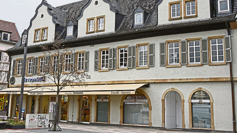Auch das Blücherhaus am Bad Kreuznacher Korn markt wurde durch die Firma Iselborn umfassend renoviert. Foto: Norbert Krupp
