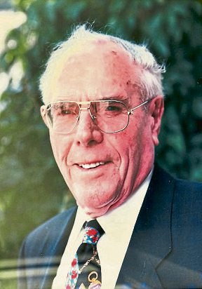 Willi Iselborn gründete 1951 sein Bauunternehmen, das jetzt sein 75-jähriges Bestehen feiern kann. Foto: Norbert Krupp