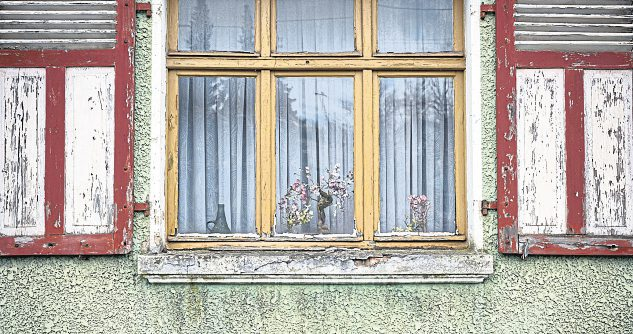 Blick auf das Haus, in dem der verstorbene Priester Edmund Dillinger wohnte. Foto: dpa