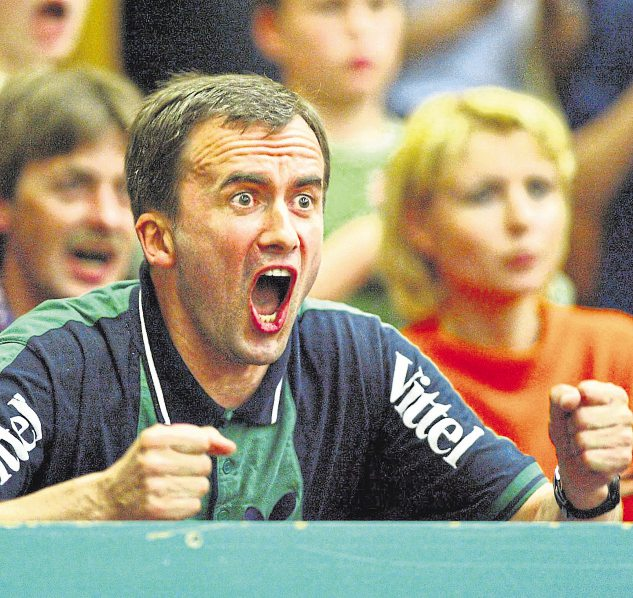 Unvergessen in Grenzau, im Westerwald, in der Tischtennis-Welt: Andrzej Grubba hinterließ als Spieler und Trainer tiefe Spuren. An der Platte ein Künstler und als Trainer ein Energiebündel, ist der im Alter von nur 47 Jahren an einem Lungenkrebsleiden verstorbene Pole vor allem als ganz besonderer Mensch in Erinnerung geblieben. Foto: Wolfgang Heil